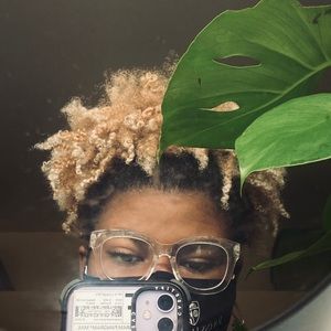 Meet your Posher, Cierra